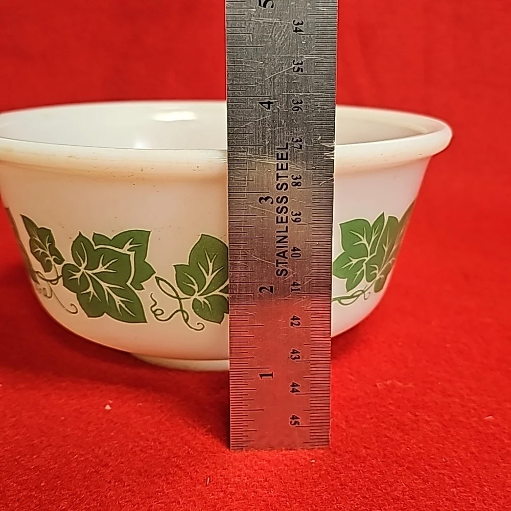 MIXING BOWL  7” VINTAGE Anchor Hocking IVY GREEN LEAVES MILK GLASS
